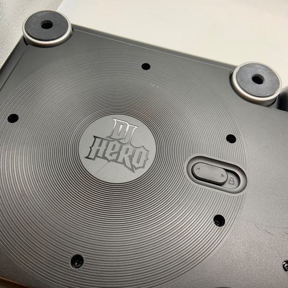 Vintage DJ Hero XBOX 360 Wireless Turntable Controller Untested AS IS For Parts - Picture 8 of 16